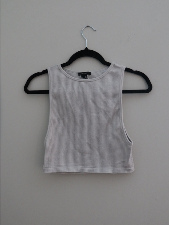 Forever 21 Tops - Forever 21 White Ribbed Crop Tank